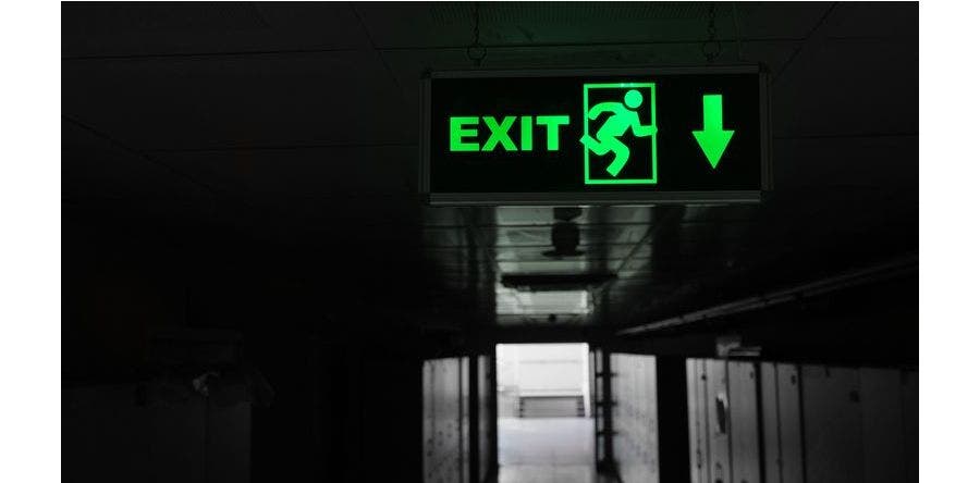 photoluminescent-exit-sign